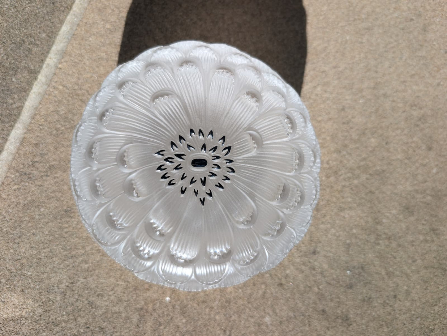 Lalique Dahlia Box - FormFluent