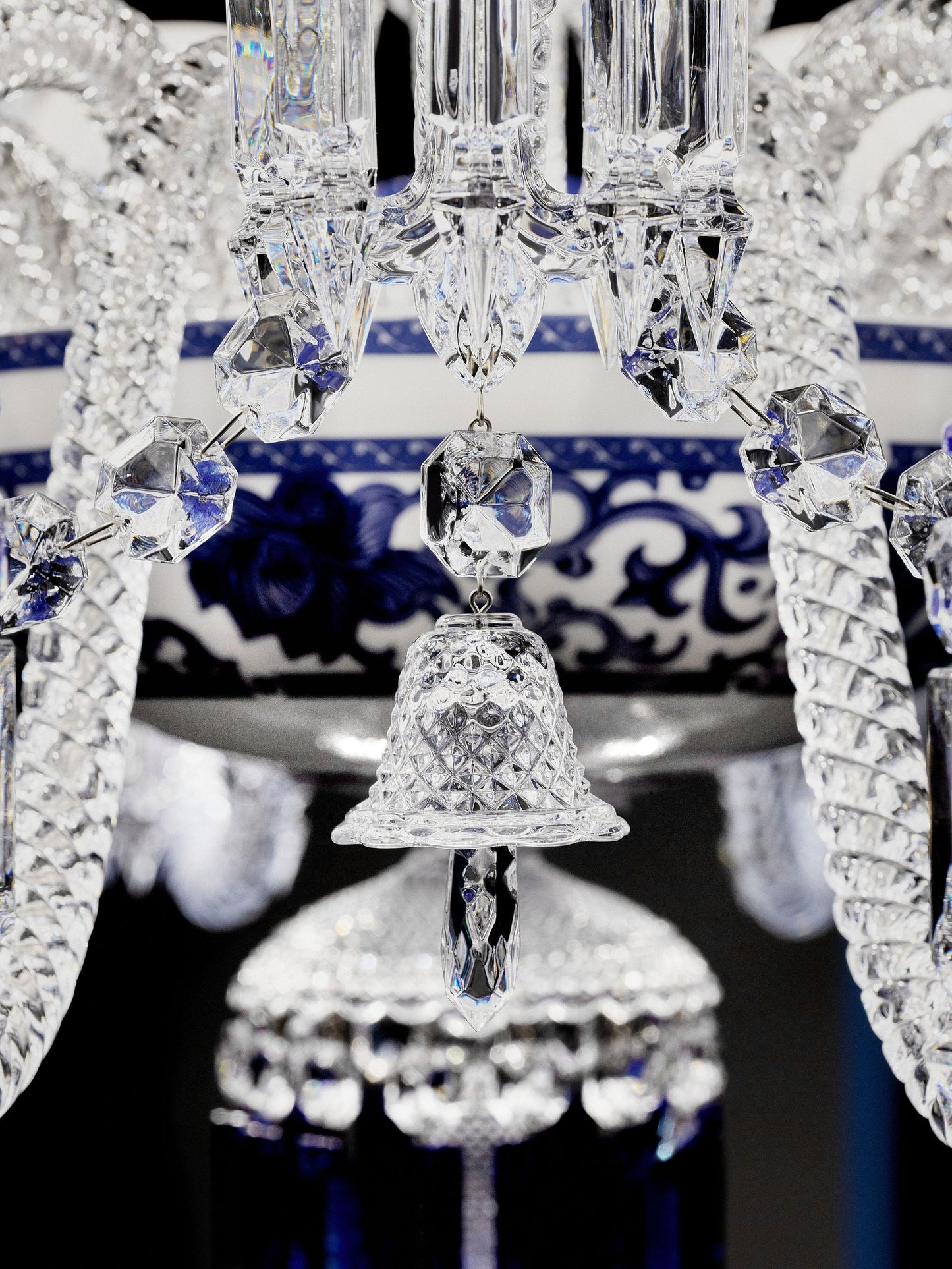 Baccarat Zénith Printemps Bleu Chandelier (24L) Limited Edition
