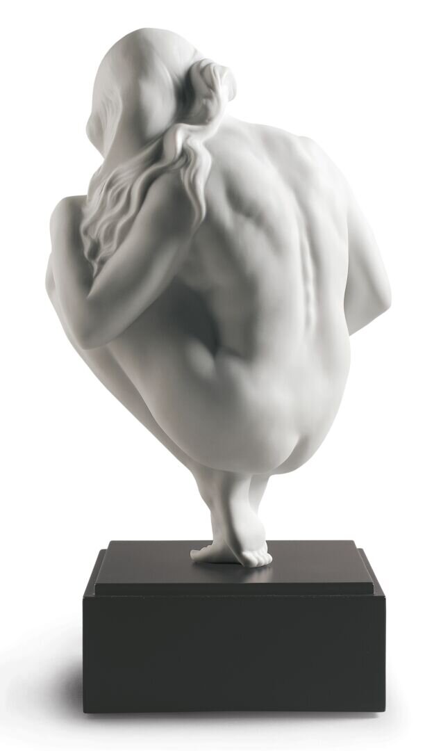 Buy Authentic Lladró Lladró Love's Bond Mother Figurine  - FormFluent Sydney Australia