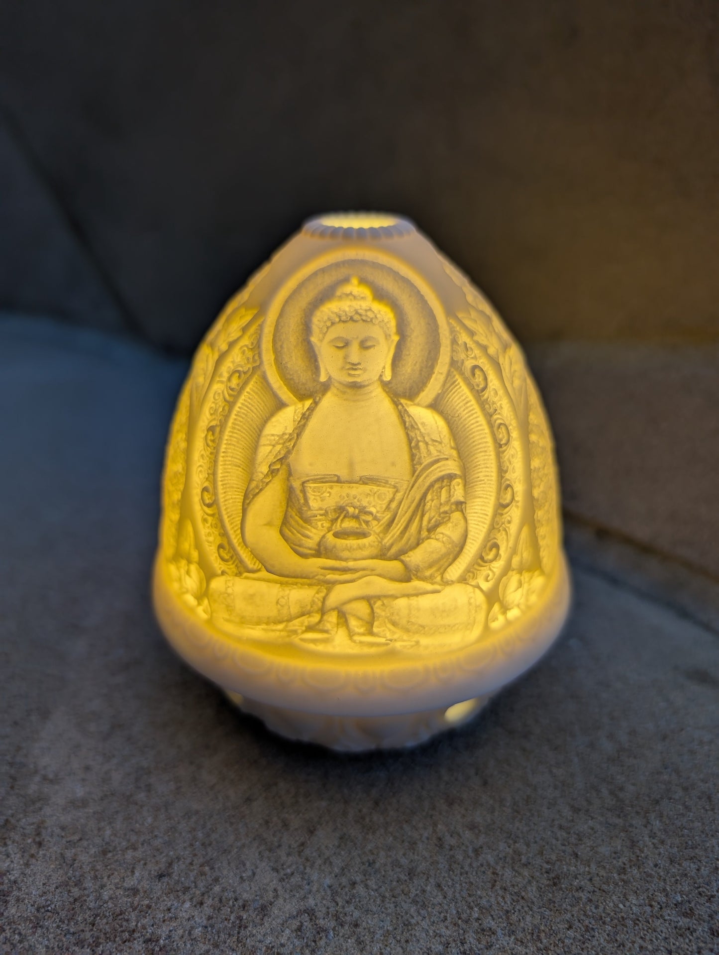 Lladró Lladró Buddha Lithophane - FormFluent Sydney Australia