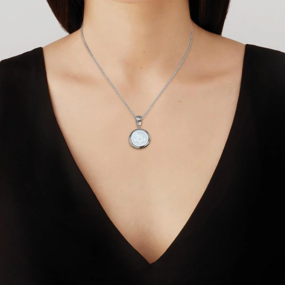 Lalique Aréthuse Round Pendant FormFluent