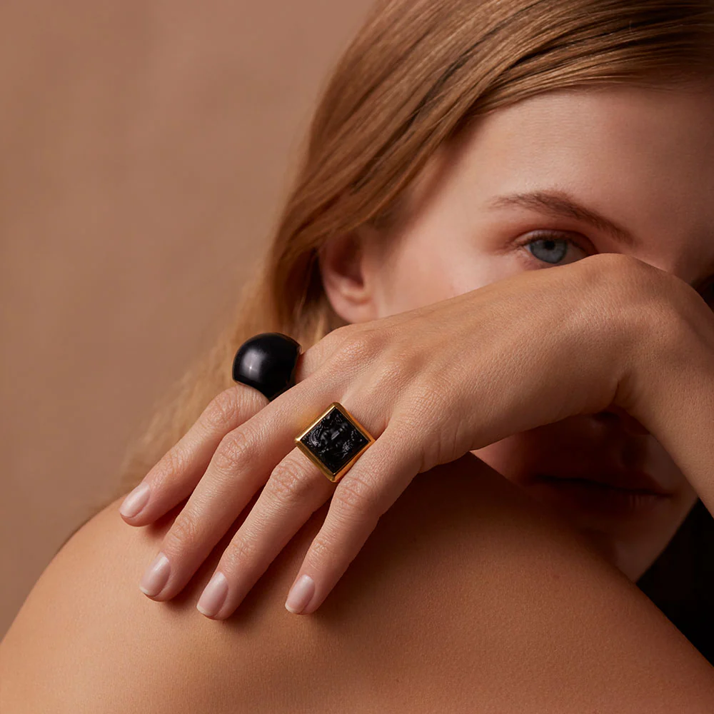 Lalique Cabochon Ring - Black Crystal   FormFluent