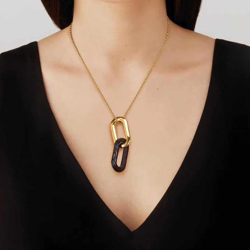 Lalique Empreinte Animale Pendant FormFluent