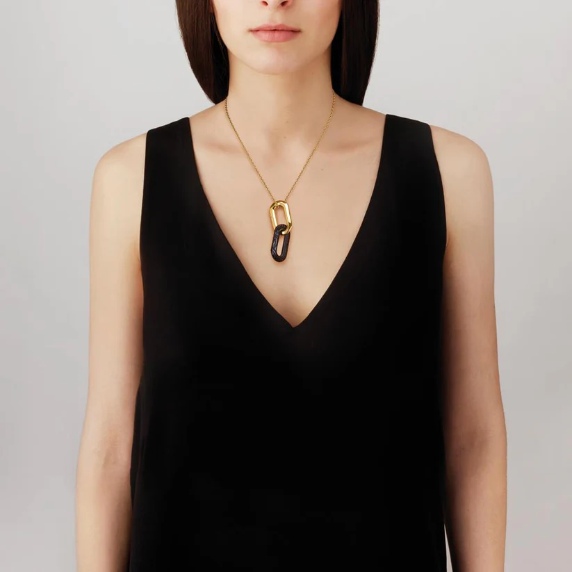 Lalique Empreinte Animale Pendant FormFluent