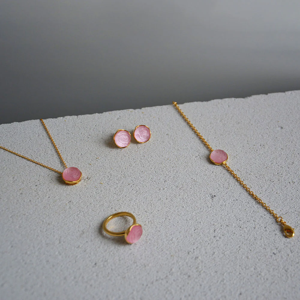 Lalique Pivoine Necklace FormFluent
