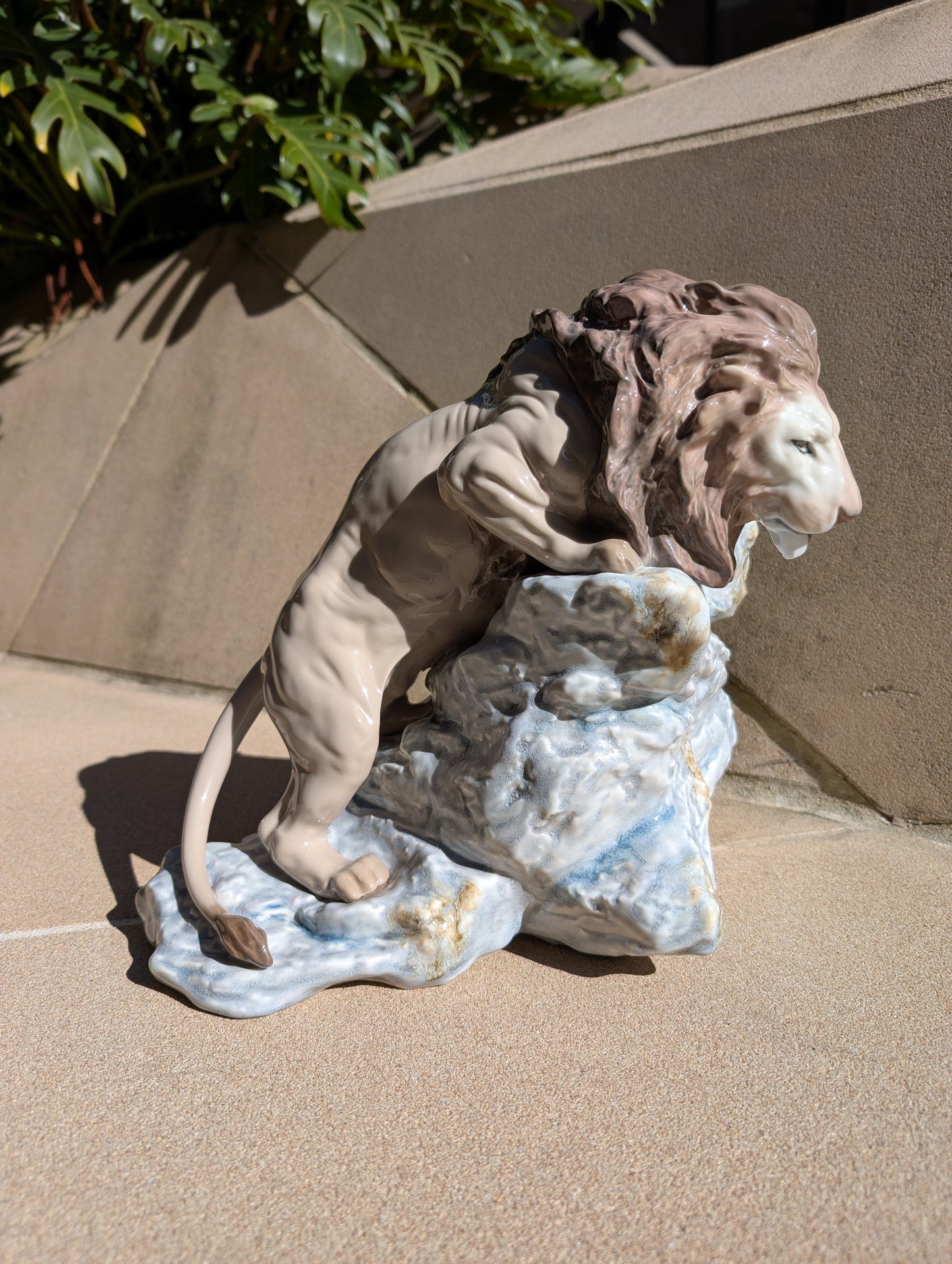 Buy Authentic Lladró Lladró Lion Pouncing Sculpture  - FormFluent Sydney Australia