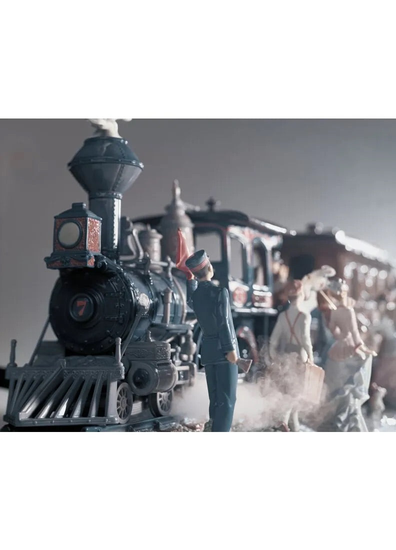 Lladró A Grand Adventure Train Sculpture. Limited Edition FormFluent