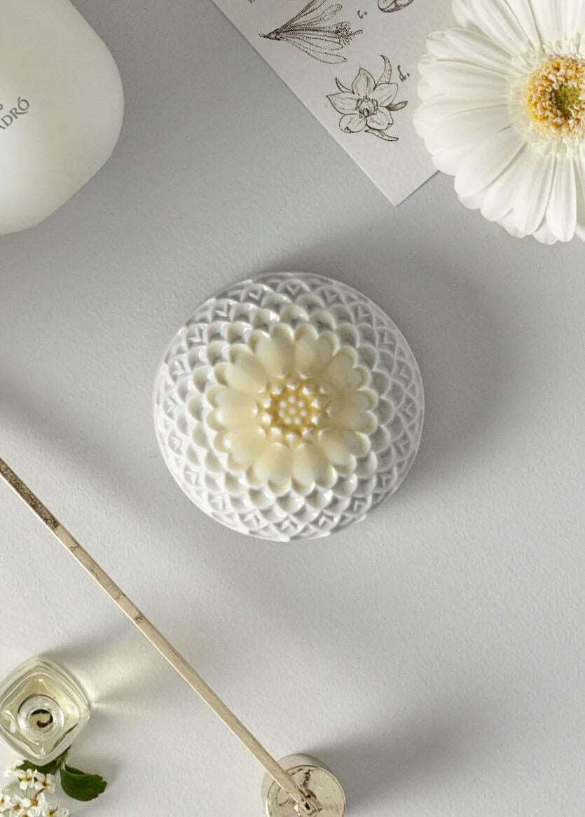 Lladró Echoes of Nature Candle by Lladró at FormFluent