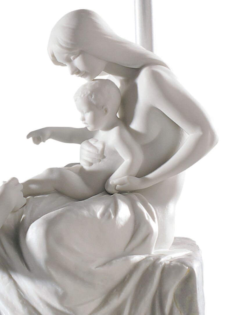Lladró Family Table Lamp featuring a mother and child in elegant porcelain design