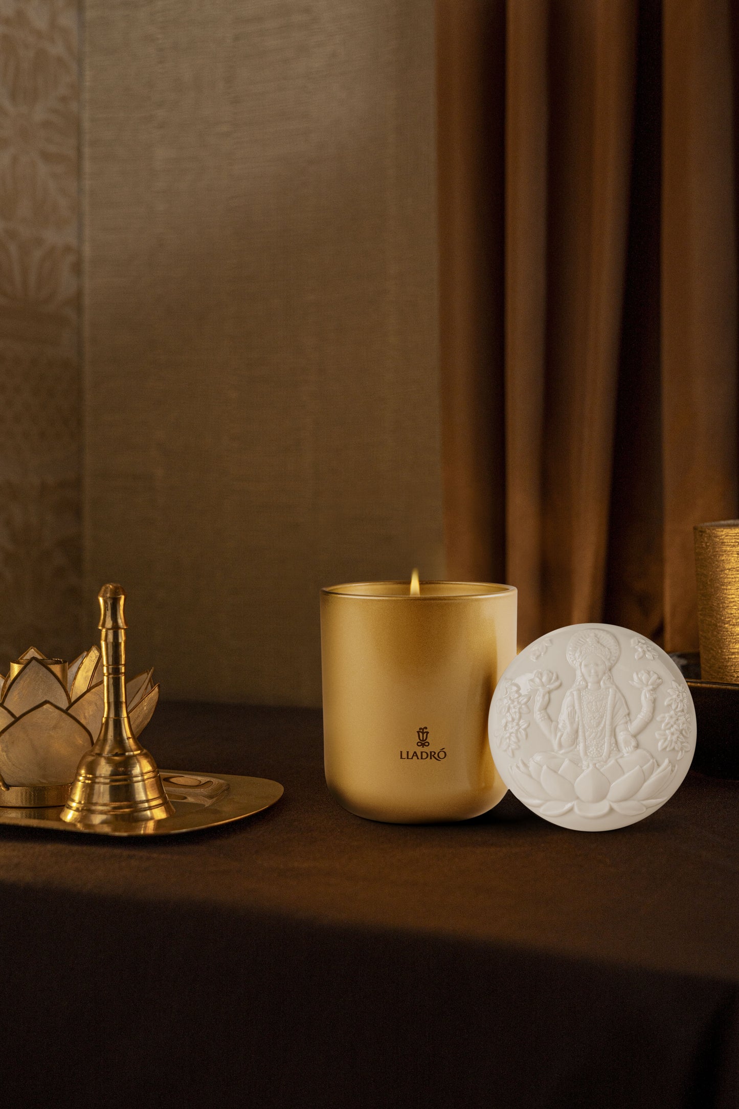 Lladró Goddess Lakshmi candle - Sweet memories FormFluent