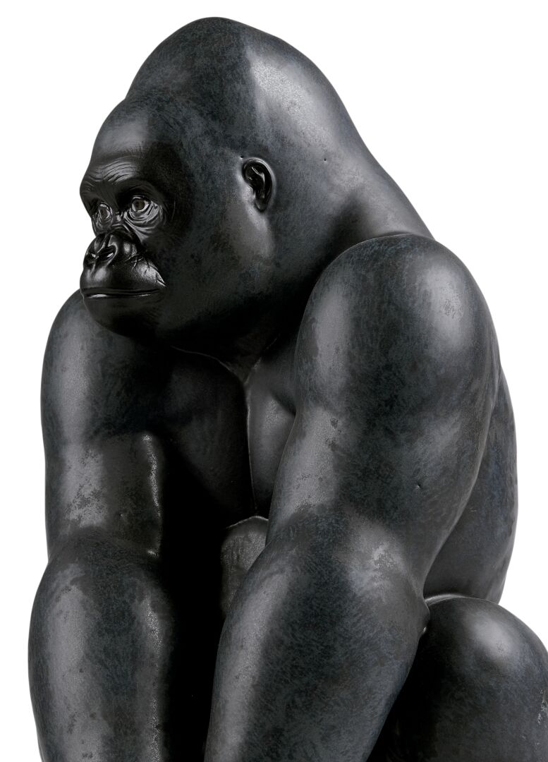 Gorilla Sculpture - FormFluent
