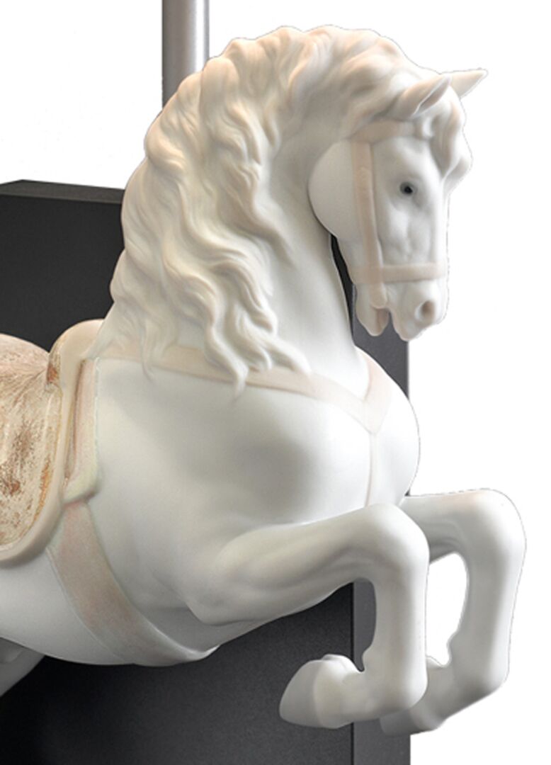 Lladró Horse on Courbette table lamp featuring a finely detailed horse sculpture in elegant white porcelain
