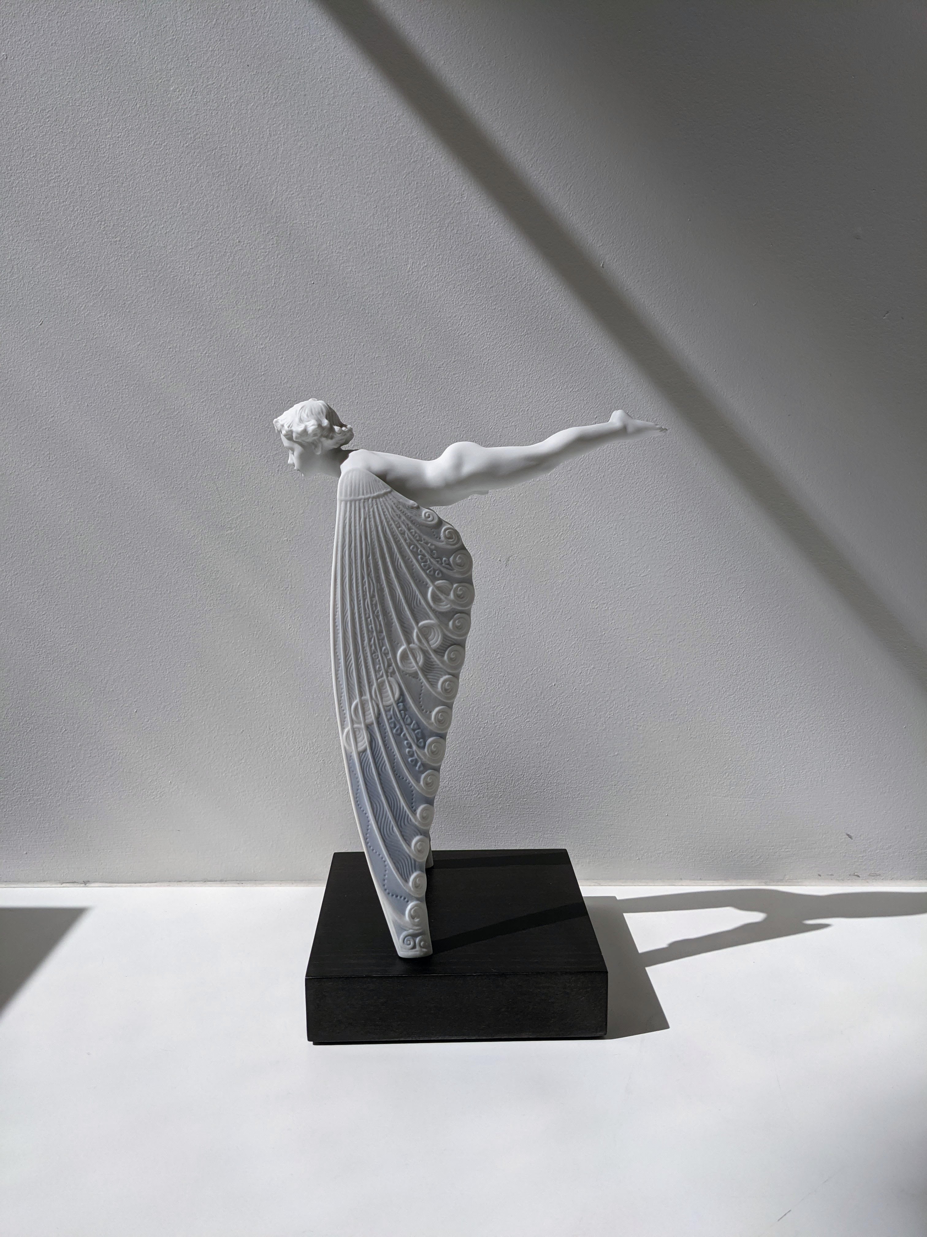 Imaginatio Angel Figurine – FormFluent
