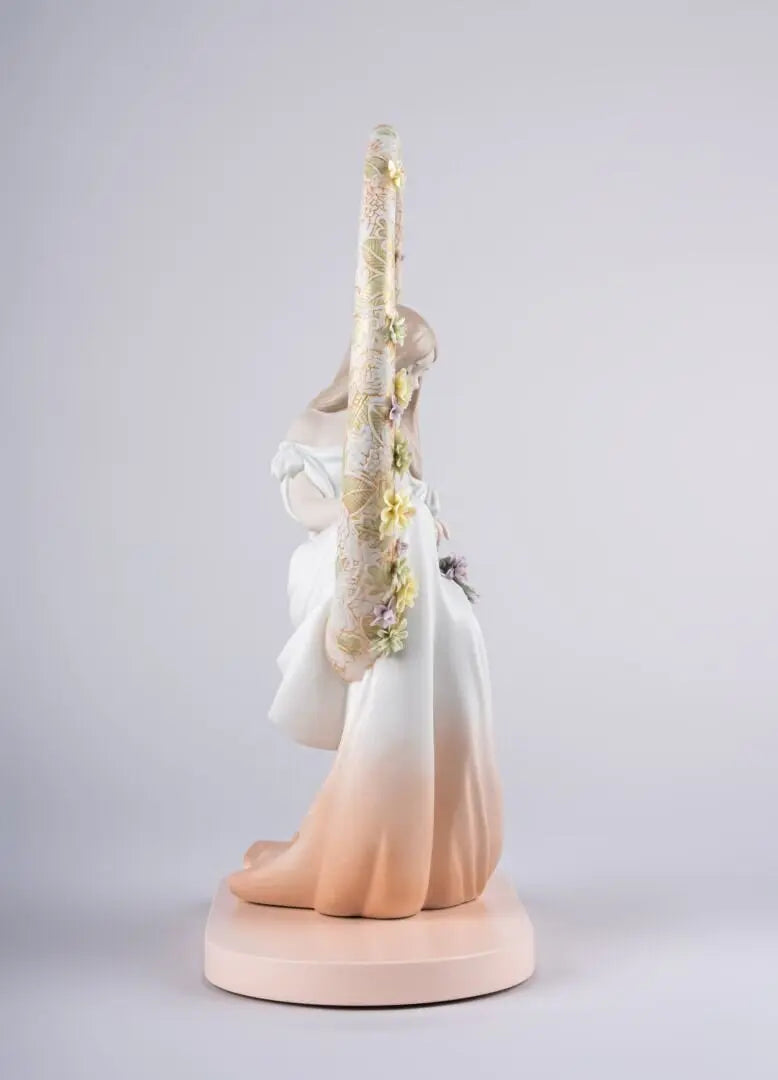 Lladró In Her Thoughts Woman Figurine Sculpture by Lladró at FormFluent
