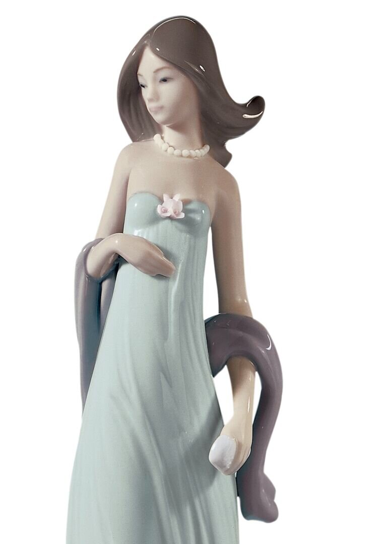 Lladró Ingenue Woman figurine in green dress with pearl necklace, elegant porcelain art from Formfluent Sydney Australia.