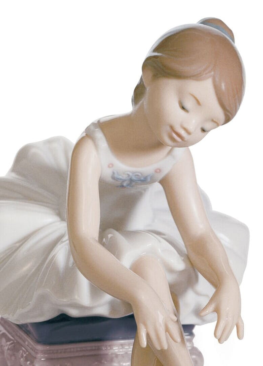 Little Ballerina I Girl Figurine - FormFluent