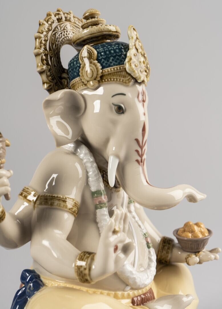 Lladró Lord Ganesha Figurine FormFluent
