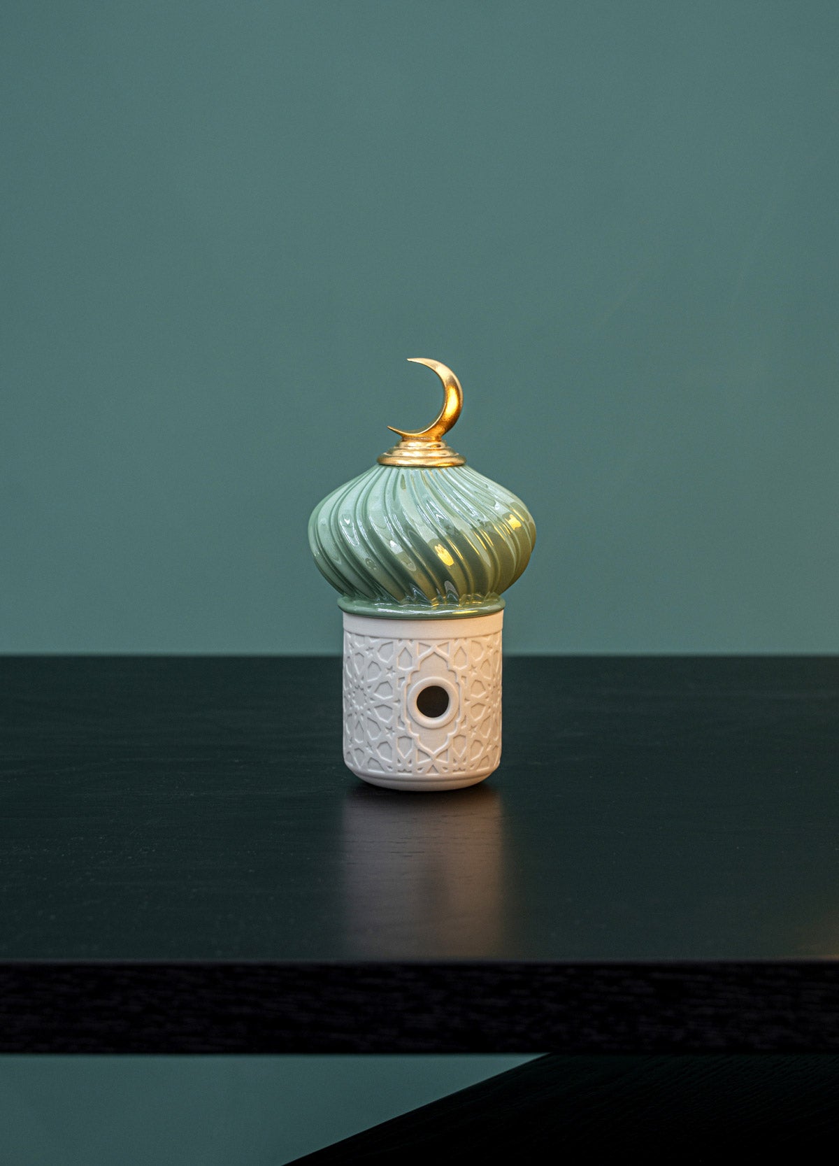 Lladró Majestic Nights incense diffuser FormFluent