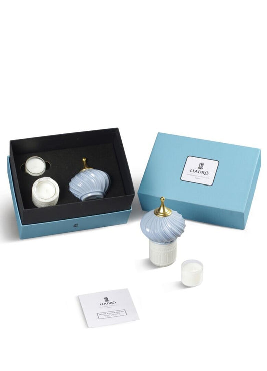 Buy Authentic Lladró Lladró Mauve Spire Candle 1001 Lights - Unbreakable Spirit Scent  - FormFluent Sydney Australia