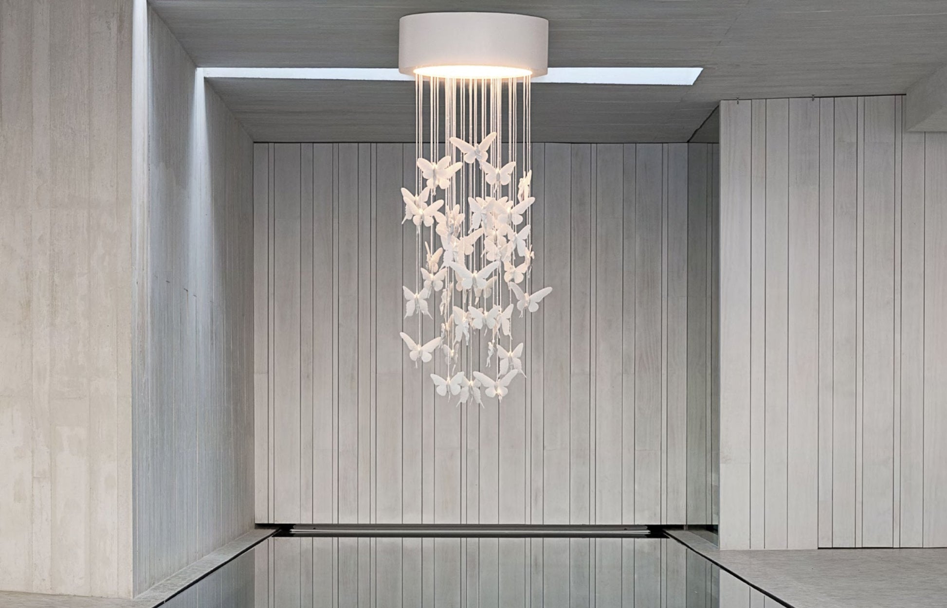 Buy Authentic Lladró Lladró Niagara Chandelier 60cm  - FormFluent Sydney Australia