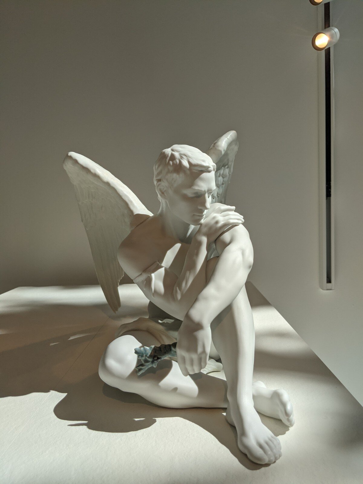 Lladró Protective Angel Figurine FormFluent