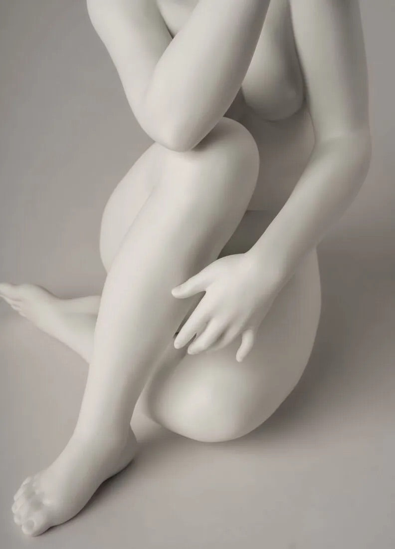 Lladró Pure Calm Woman Sculpture FormFluent