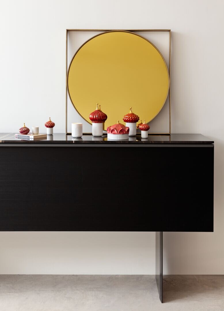 Purple Spire Candle 1001 Lights - Night Approaches Scent - FormFluent