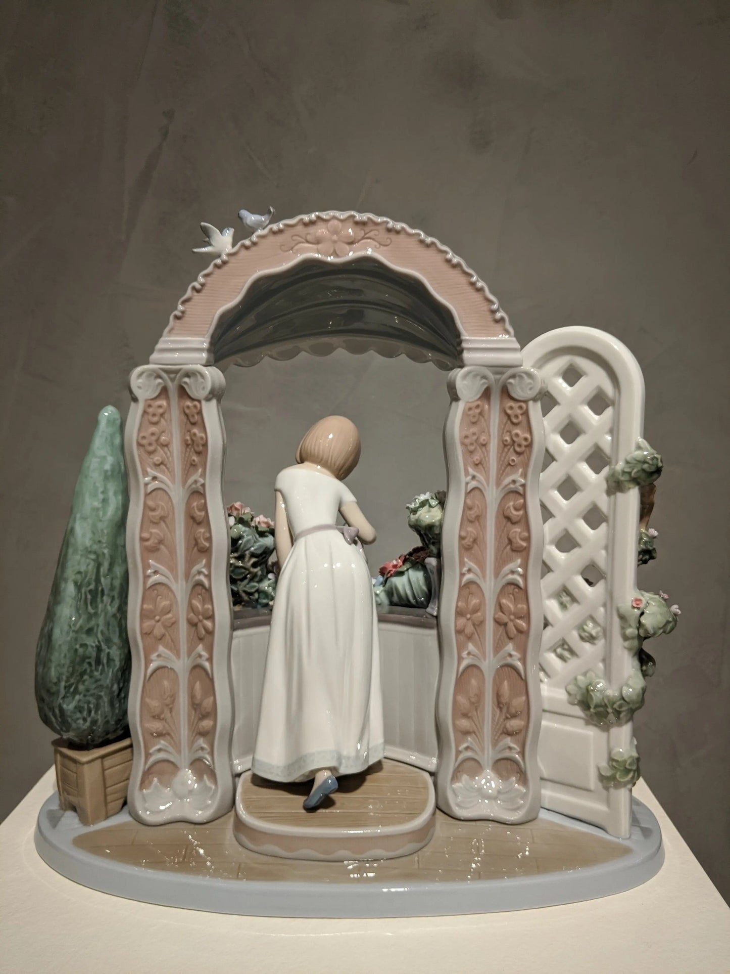 Lladró Romantic Feelings Woman Sculpture Sculpture by Lladró at FormFluent