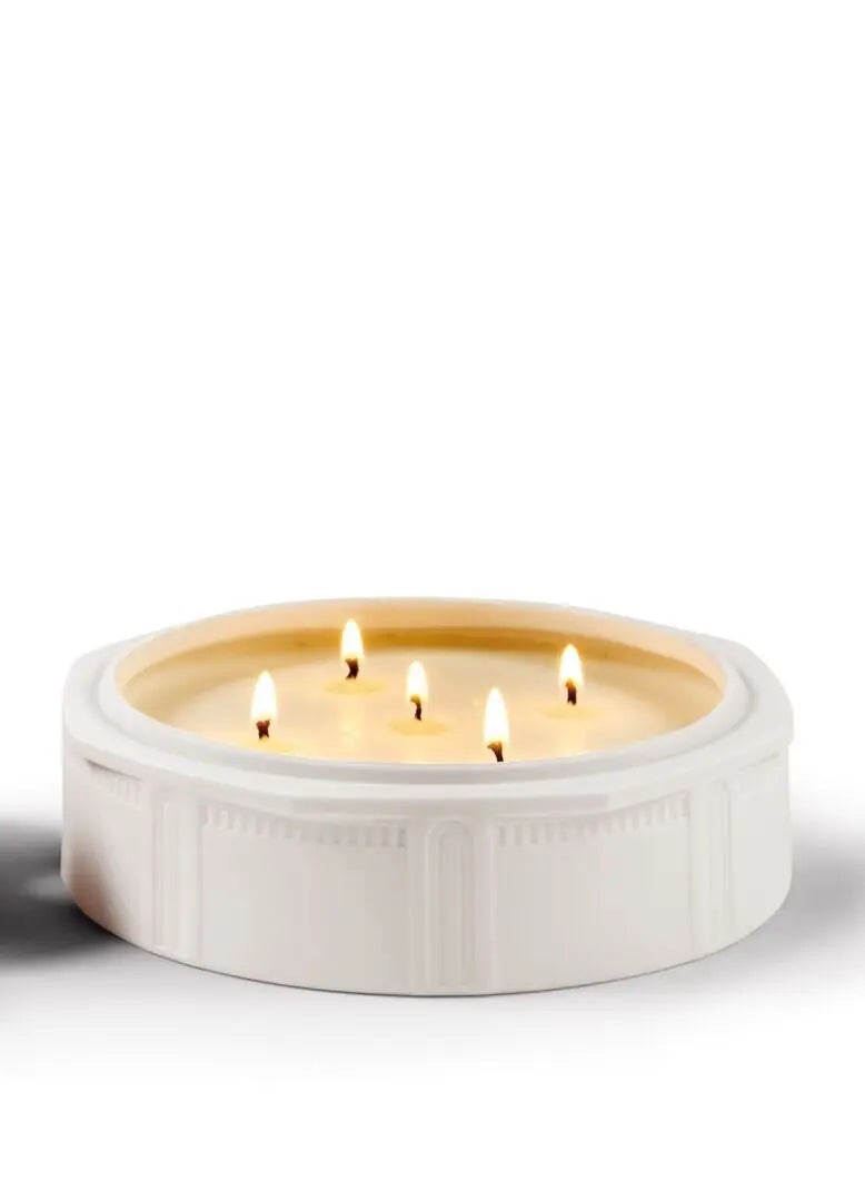 Lladró 1001 Lights Scheherazade's Quarters Candle Unbreakable Spirit Scent by Lladró at FormFluent