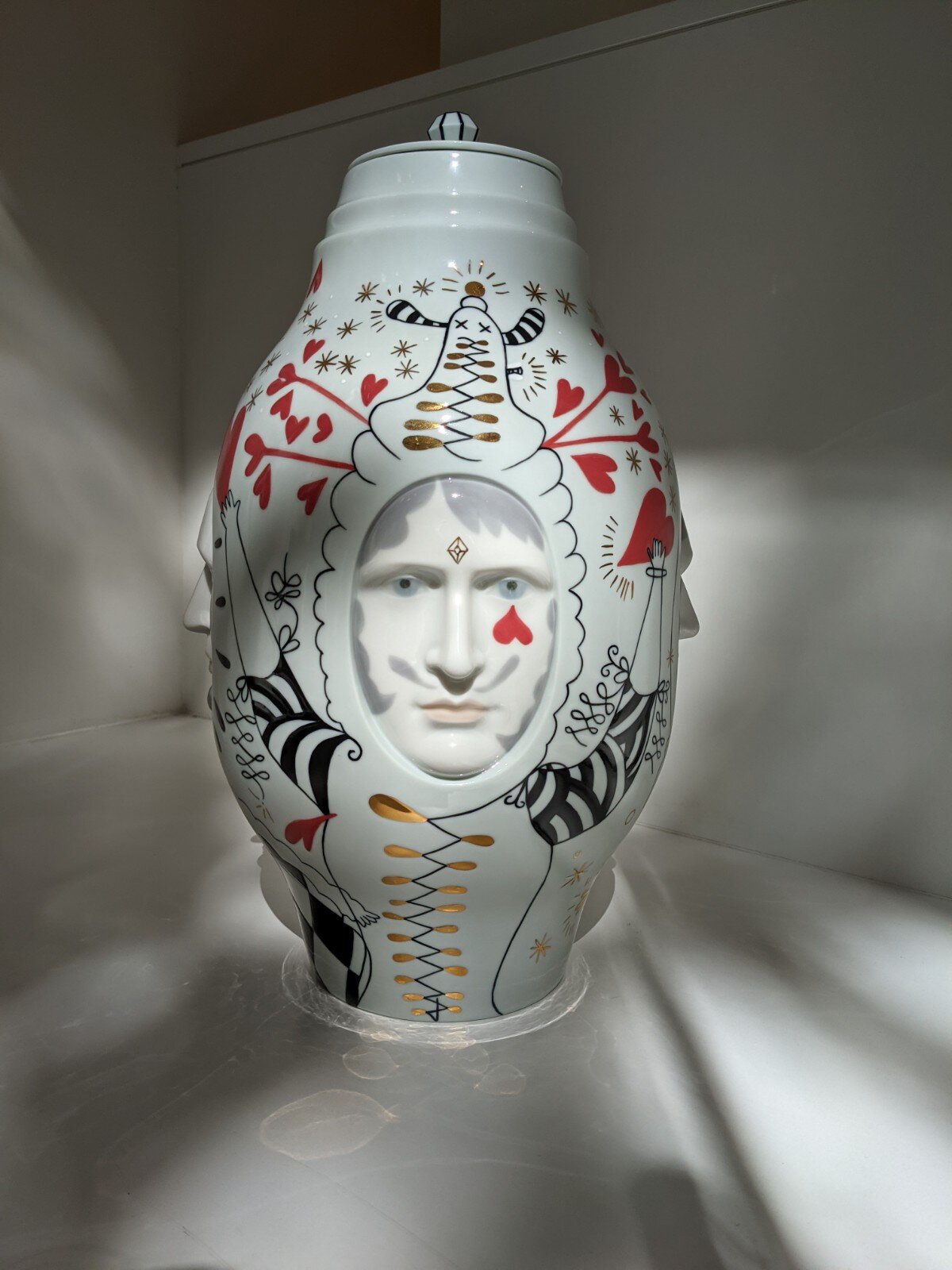 Buy Authentic Lladró Lladró Small Conversation Vase Limited Edition - FormFluent Sydney Australia