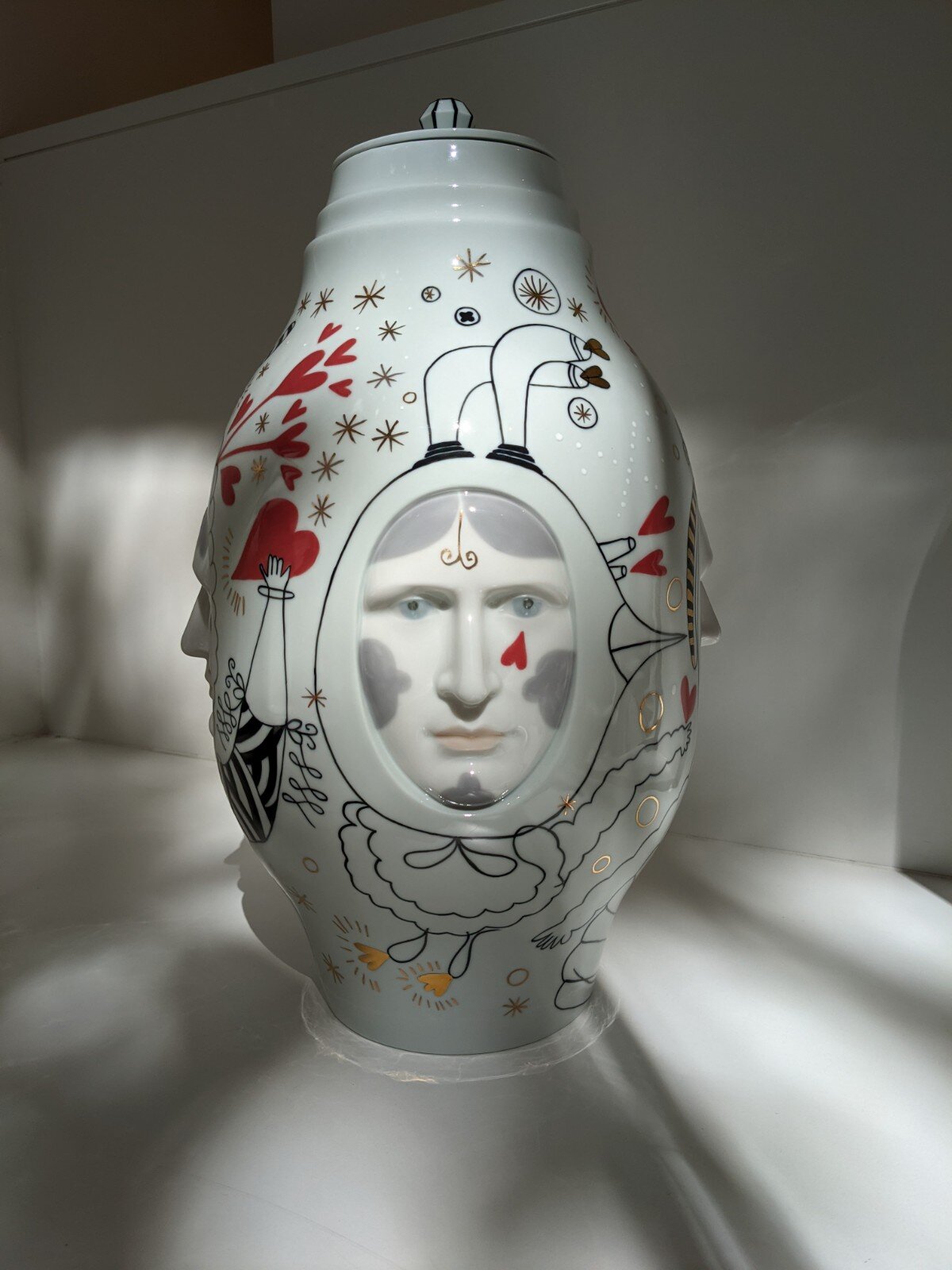 Buy Authentic Lladró Lladró Small Conversation Vase Limited Edition - FormFluent Sydney Australia