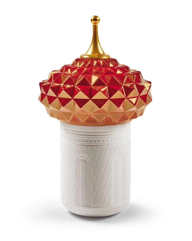South Tower Candle 1001 Lights (Rose) - Night Approaches Scent - FormFluent