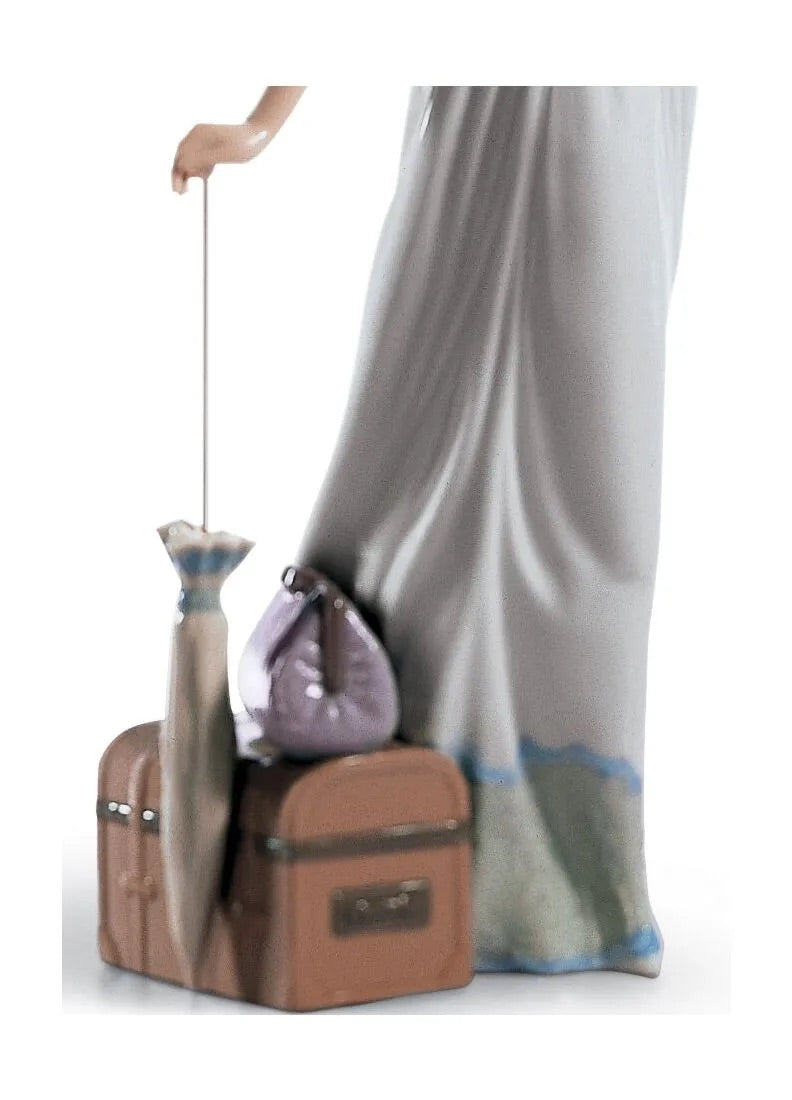 Traveling Companions Woman Figurine