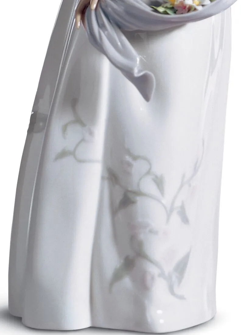 Lladró Fragrances and Colours Woman Figurine by Lladró at FormFluent