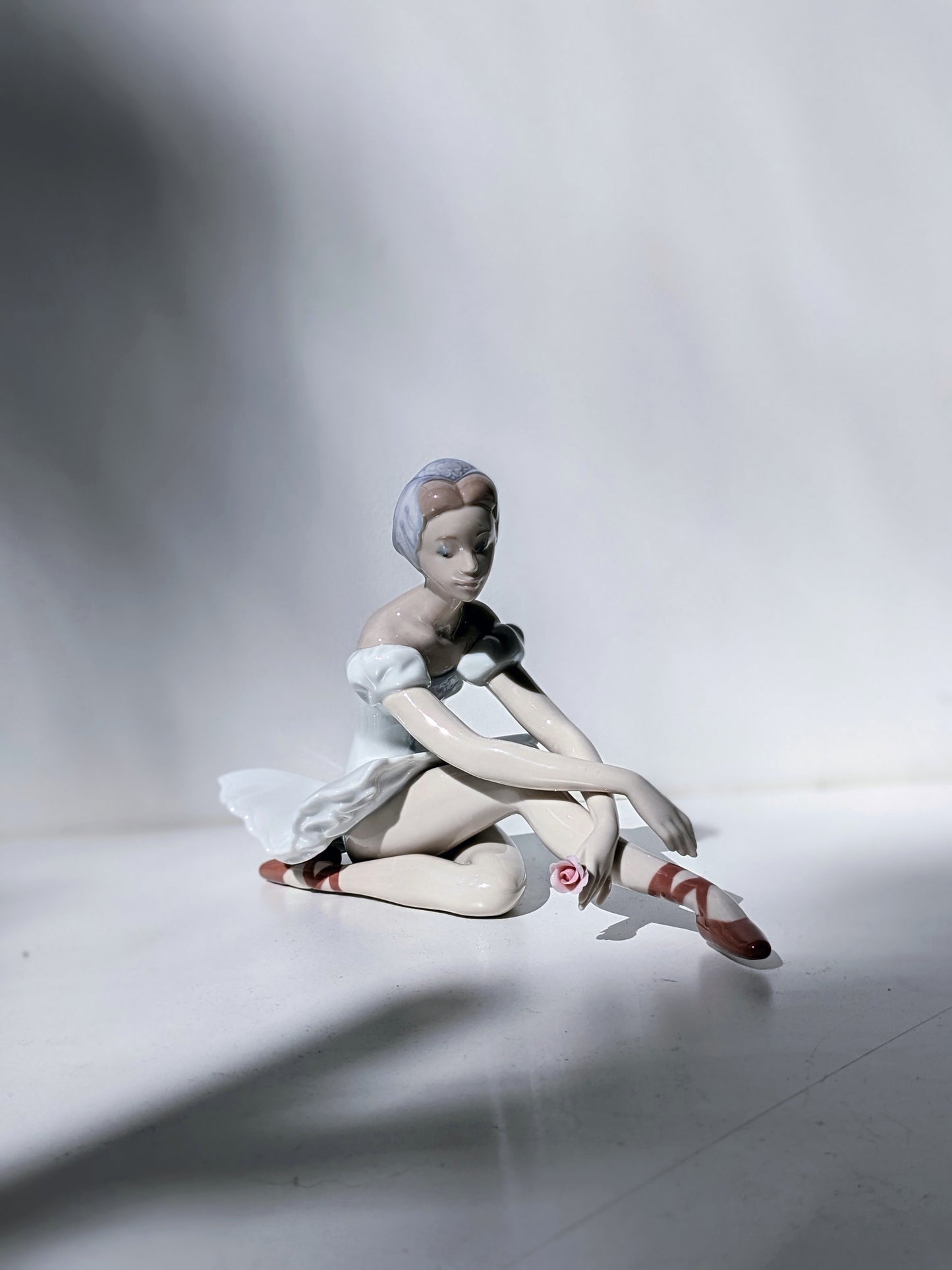 Lladró Rose Ballet Dancer Figurine FormFluent
