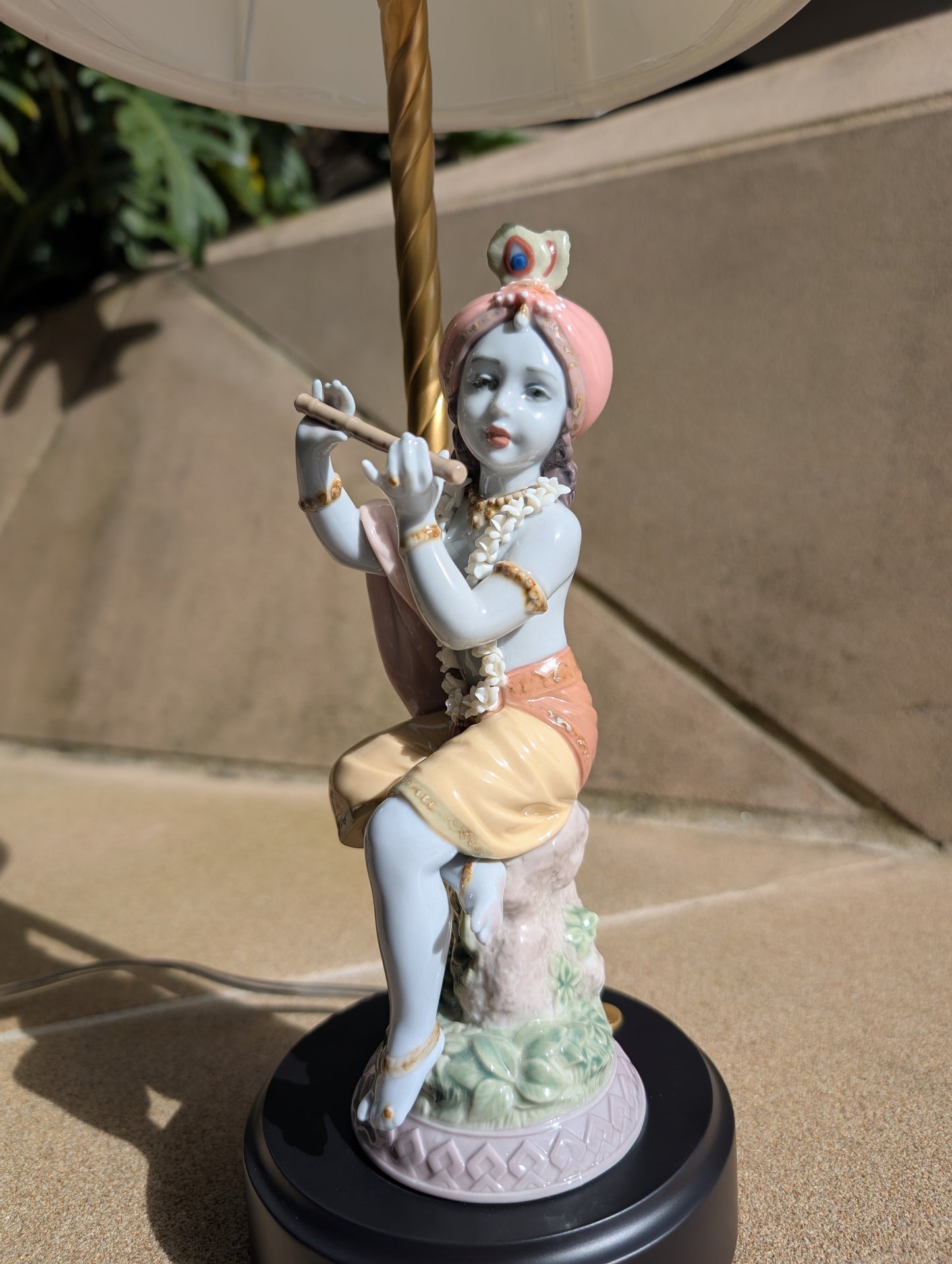 Buy Authentic Lladró Lladró Lord Krishna Table Lamp Lighting - FormFluent Sydney Australia