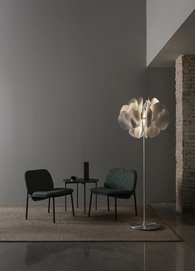 Lladró Nightbloom Floor Lamp with Organic Design in Contemporary Living Space