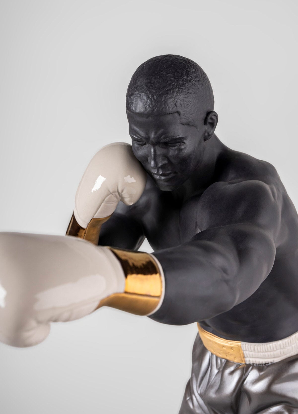 Lladró Boxer Sculpture Sculpture FormFluent