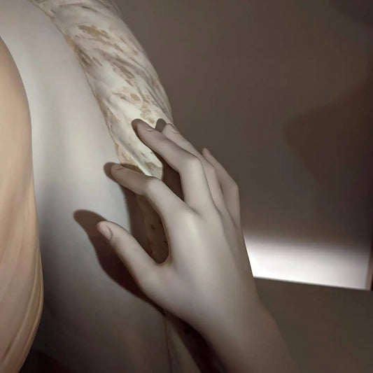Discreet Details: The Study of Hands by FormFluent 