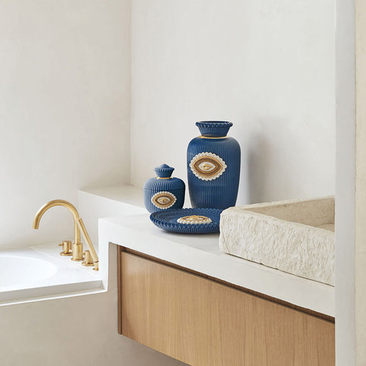 It's All in the Eyes - 01009664 Lladro Lover's Eyes Vase + 01009666 Lladro Lover's Eyes Jewellery Box + 01009665 Lladro Lover's Eyes Tray - Lifestyle 2
