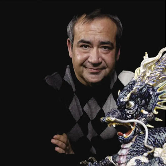 Lladró Sculptor Series: Francisco Polope Brings Technique to Life by FormFluent 