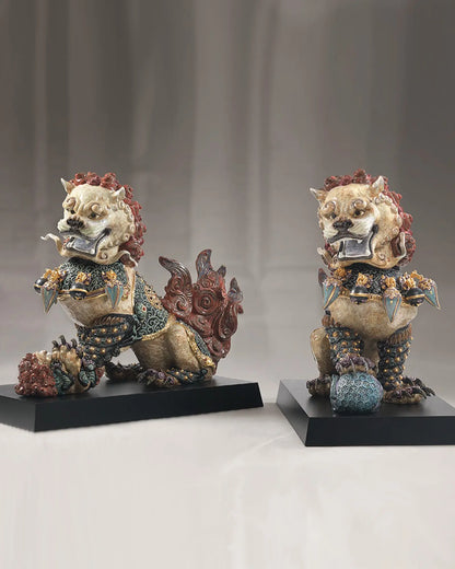  Lladró Guardian Lion and Lioness Sculpture Set Red Limited Edition Sculpture by Lladró at  FormFluent