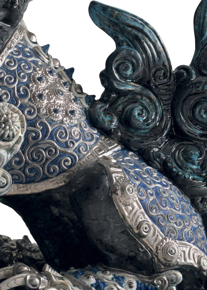  Lladró Guardian Lioness Sculpture Black Limited Edition Sculpture by Lladró at  FormFluent