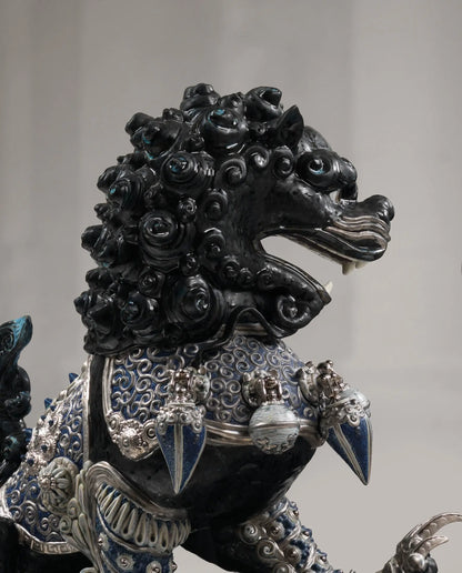  Lladró Guardian Lioness Sculpture Black Limited Edition Sculpture by Lladró at  FormFluent