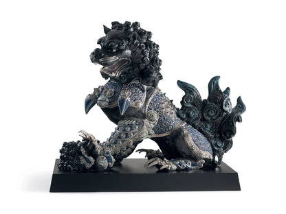  Lladró Guardian Lioness Sculpture Black Limited Edition Sculpture by Lladró at  FormFluent