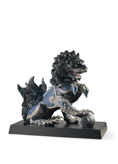  Lladró Guardian Lion Sculpture Black Limited Edition Sculpture by Lladró at  FormFluent