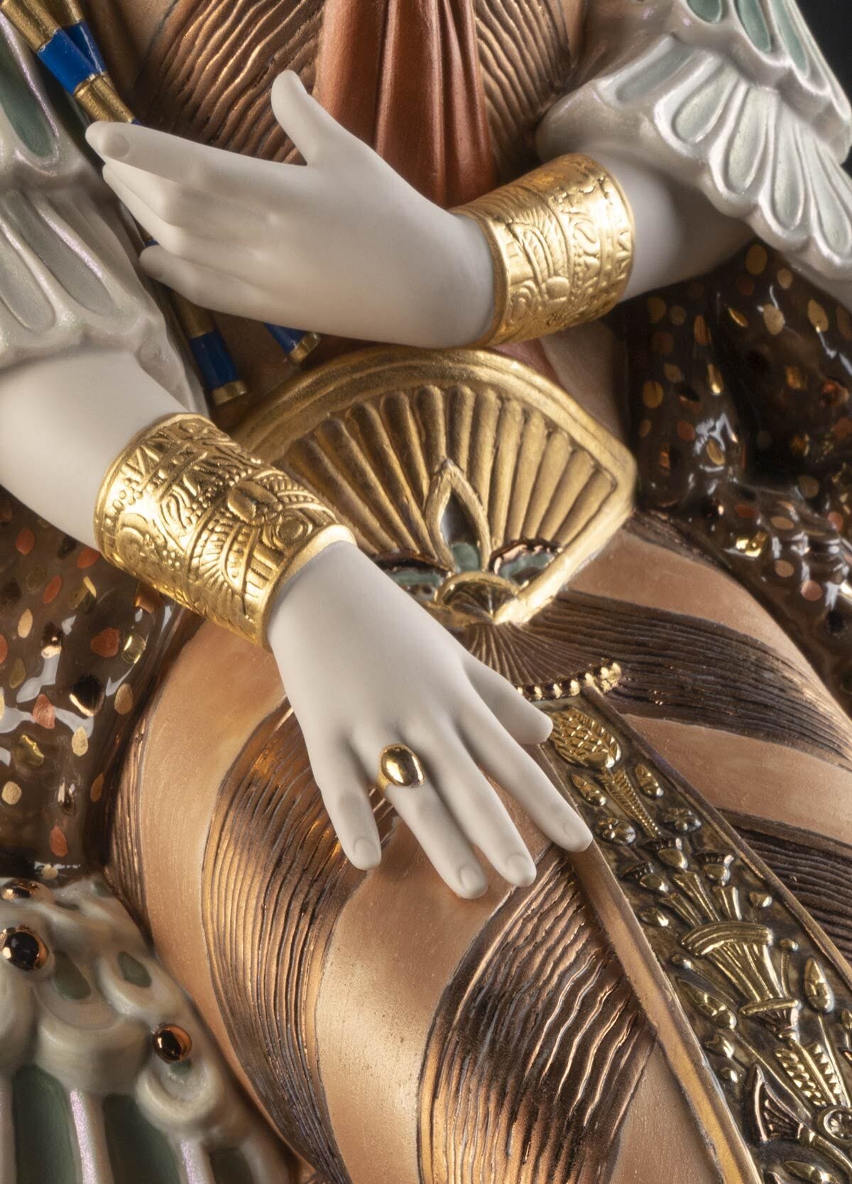  Lladró Cleopatra Sculpture Limited Edition Sculpture by Lladró at  FormFluent