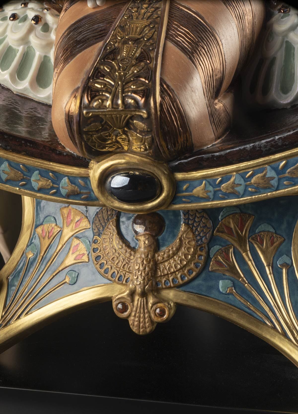  Lladró Cleopatra Sculpture Limited Edition Sculpture by Lladró at  FormFluent