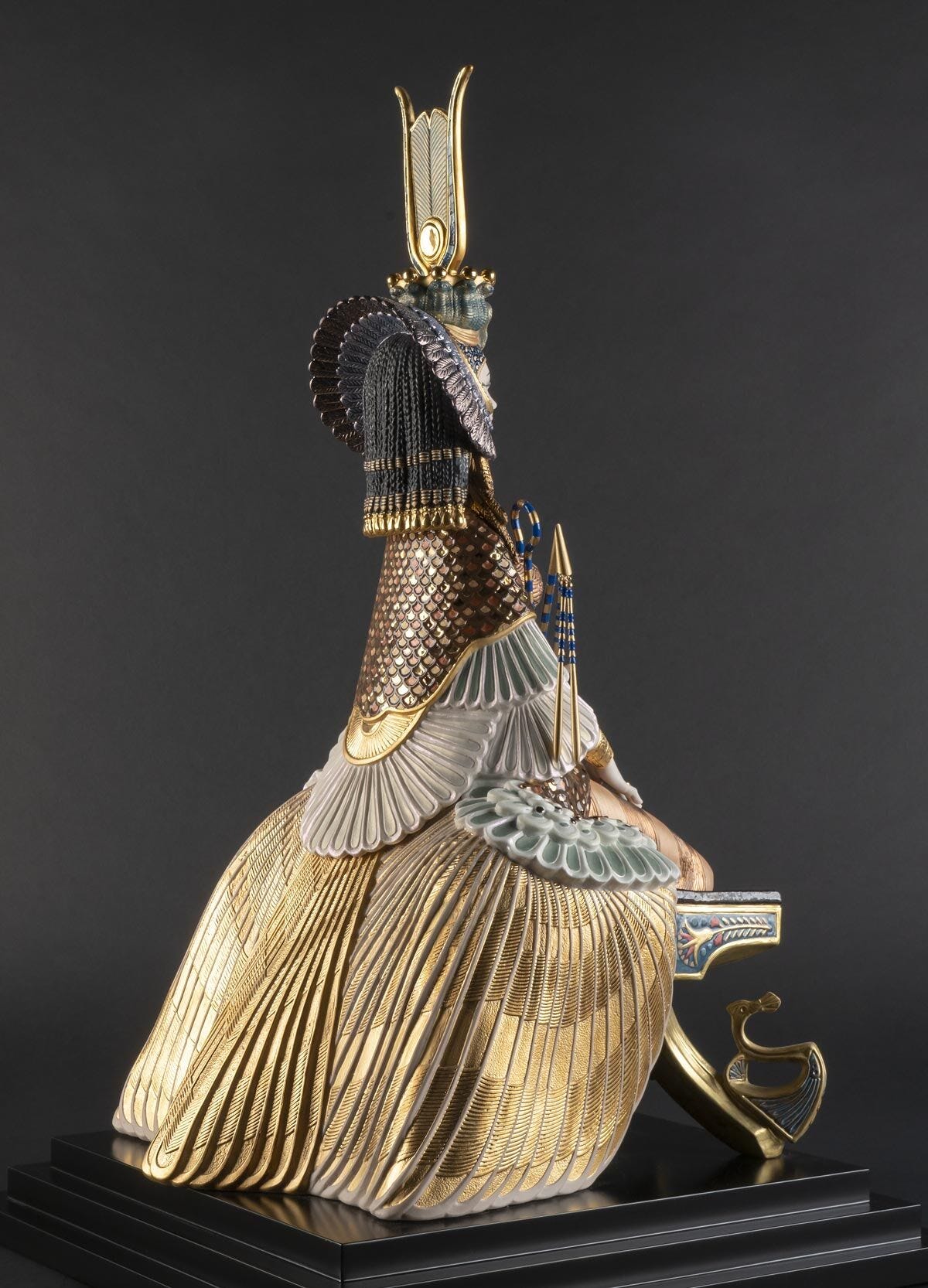  Lladró Cleopatra Sculpture Limited Edition Sculpture by Lladró at  FormFluent