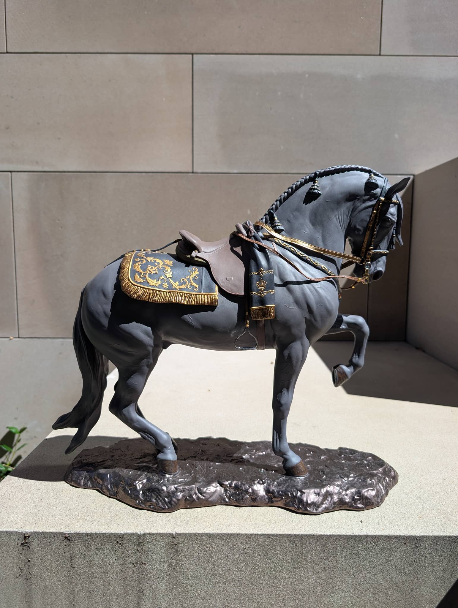 Lladró Spanish Pure Breed Horse Sculpture (Black) Limited Edition Sculpture by  Lladró at   FormFluent Sydney, Australia